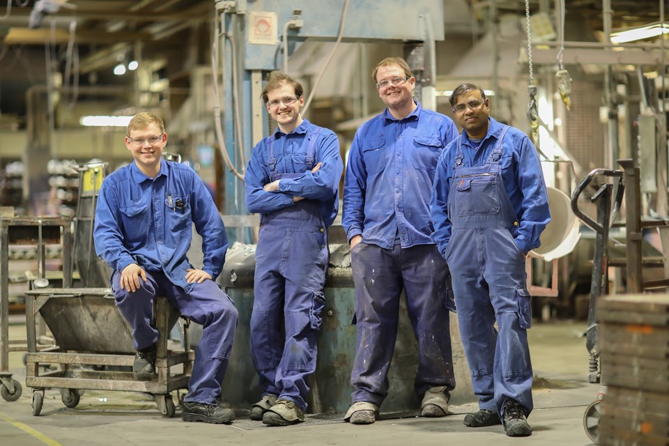 Støberiteknikerlærlinge hos Jydsk Aluminium Industri i Herning