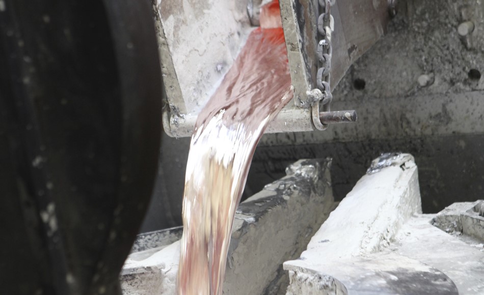 Tapning Af Smeltet Alu 3